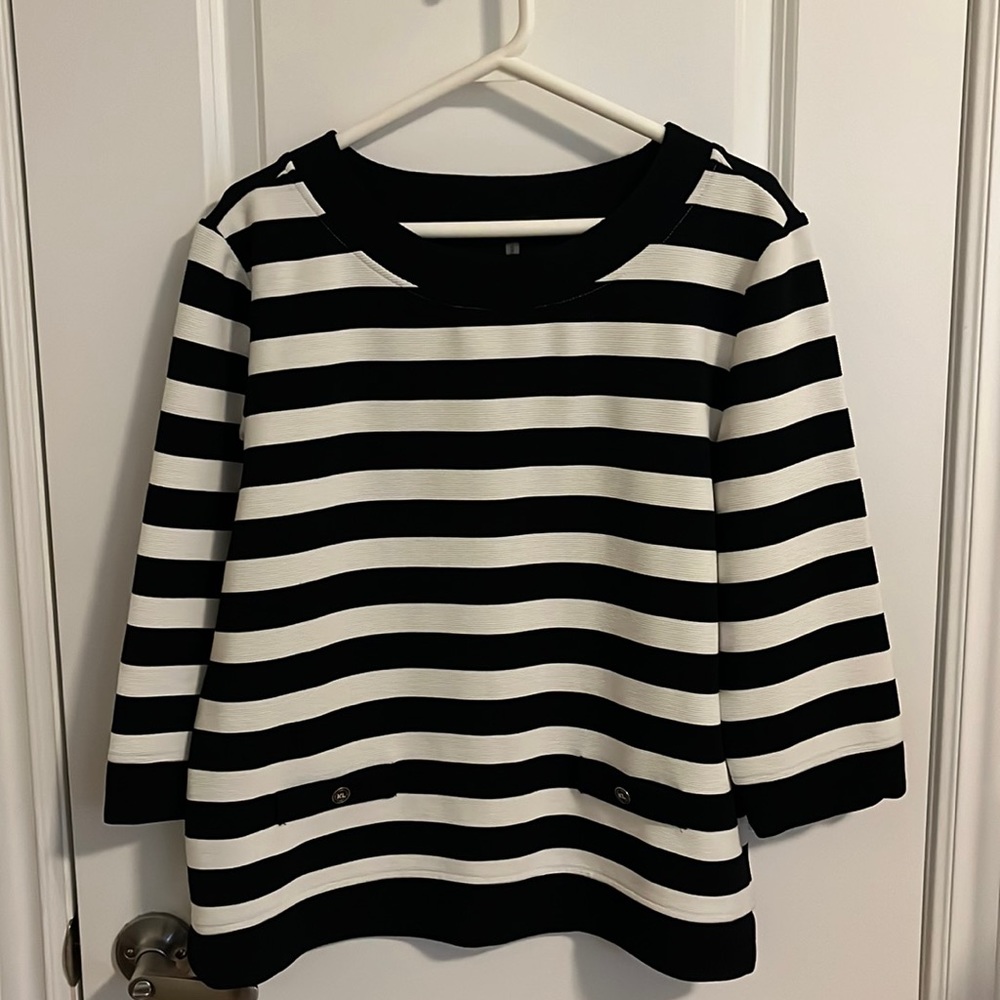 Karl Lagerfeld black and white stripes too blouse Size M